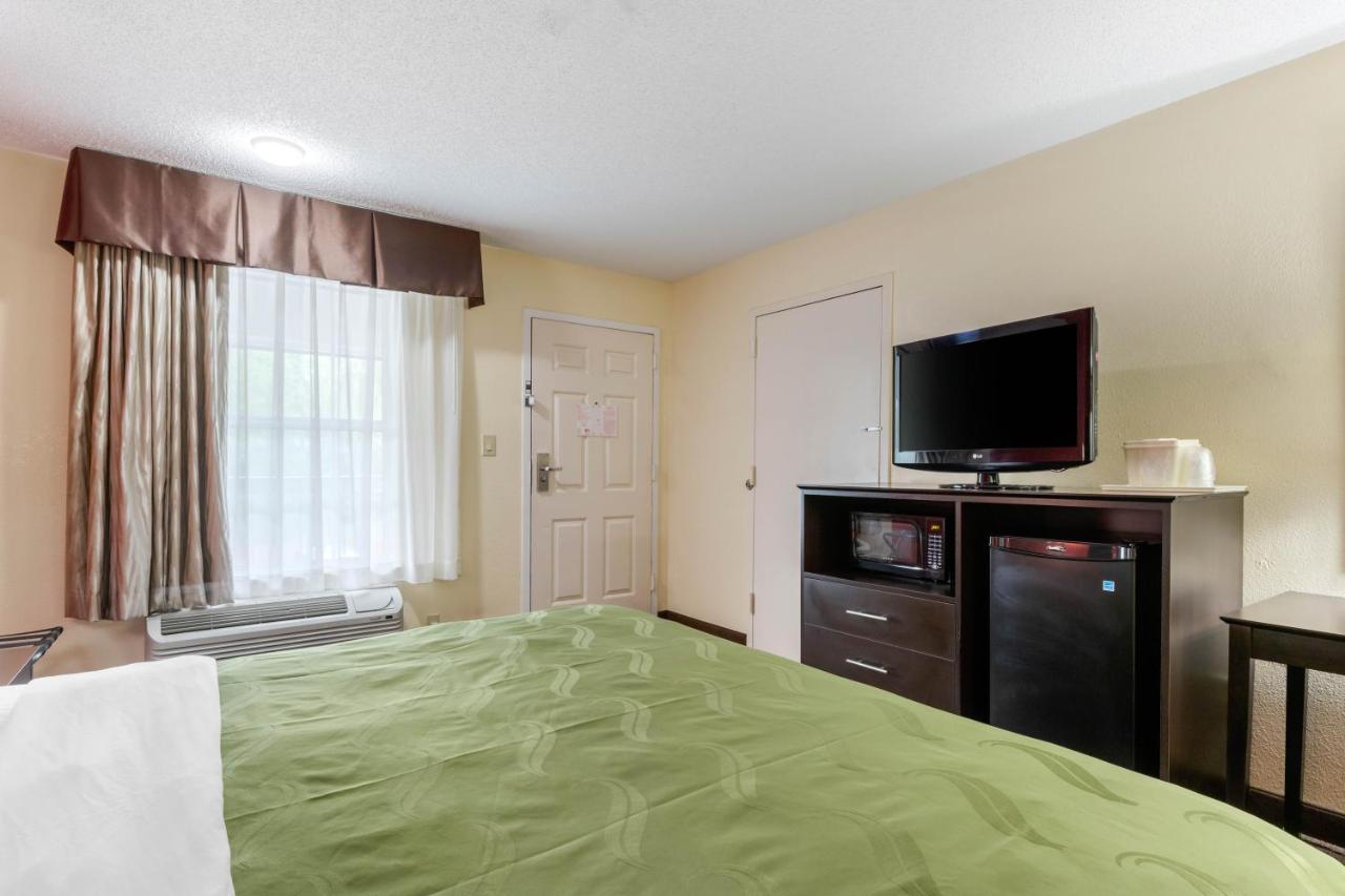 Quality Inn & Suites Лексингтън Екстериор снимка