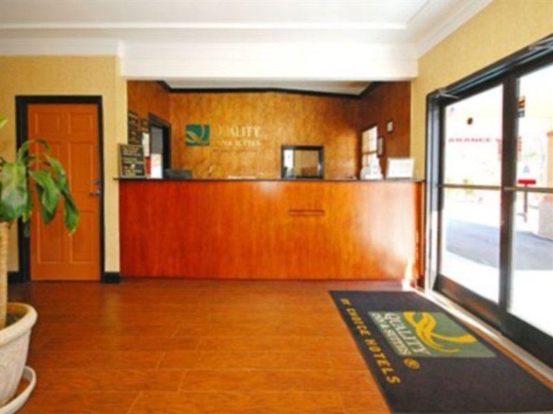 Quality Inn & Suites Лексингтън Екстериор снимка