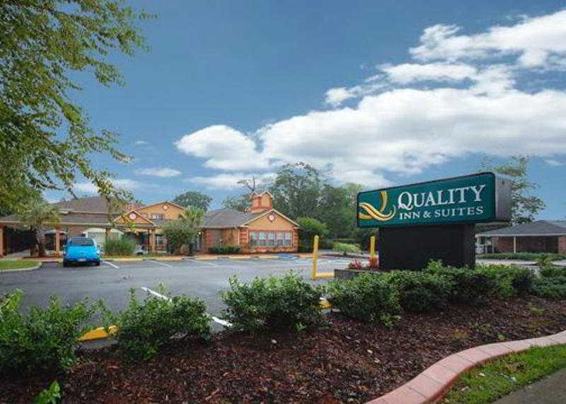 Quality Inn & Suites Лексингтън Екстериор снимка