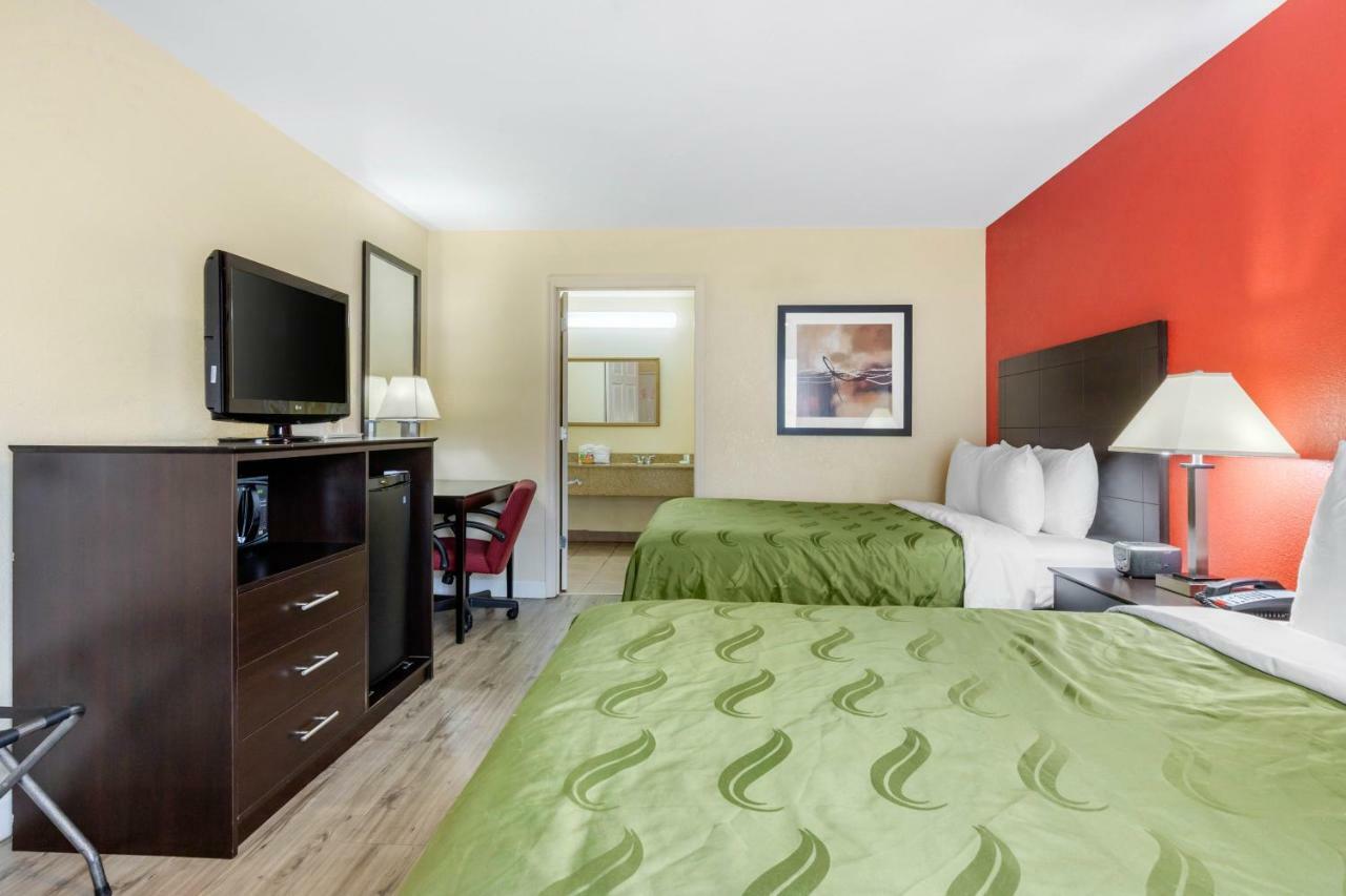 Quality Inn & Suites Лексингтън Екстериор снимка